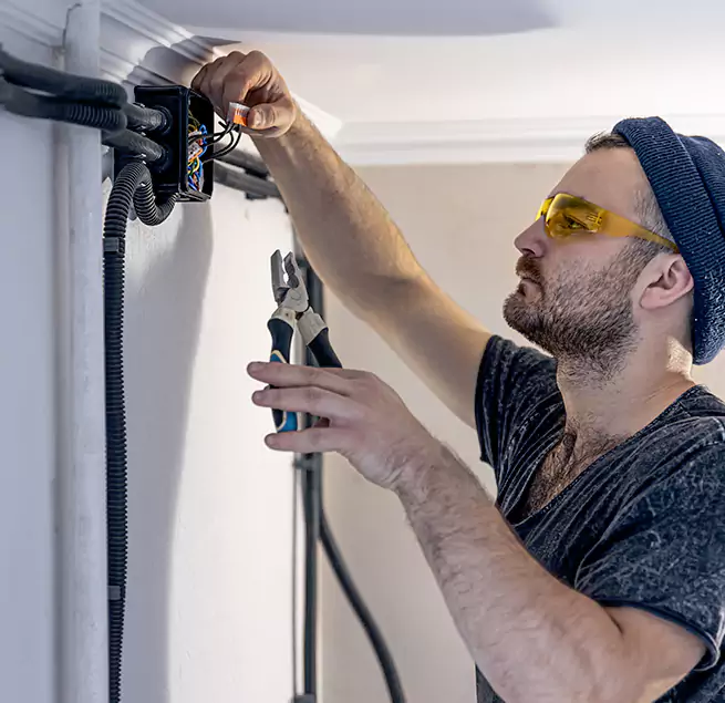 Why Coconut Creek, FL Homeowners Choose Coconut Creek Air Duct Cleaning Pro for HVAC UV Light Installation?